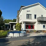 Mimosa Hotel